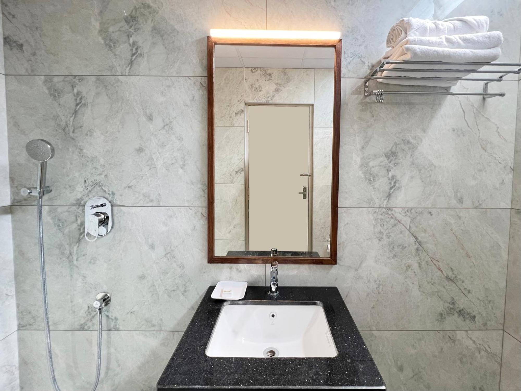 Hotel Vellara Bangalore Ngoại thất bức ảnh